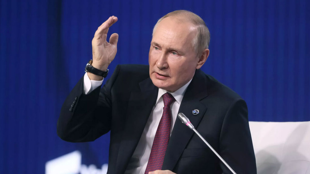 Ordena Putin un alto al fuego de 36 horas
