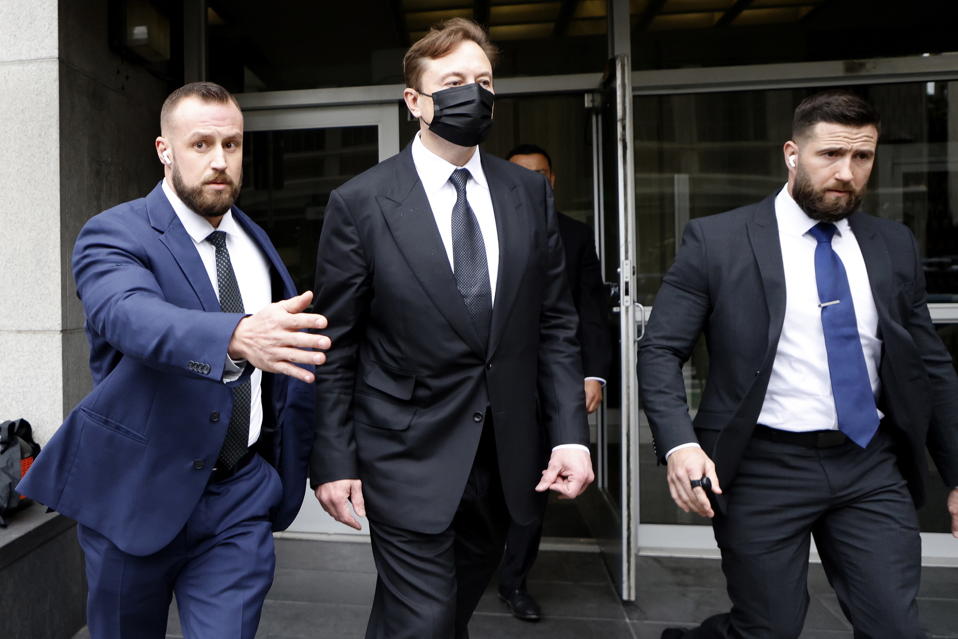 Jurado declara a Elon Musk no responsable de engaño en caso por tuits ...