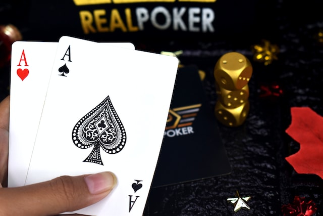 Guía completa para jugar póker en línea en México