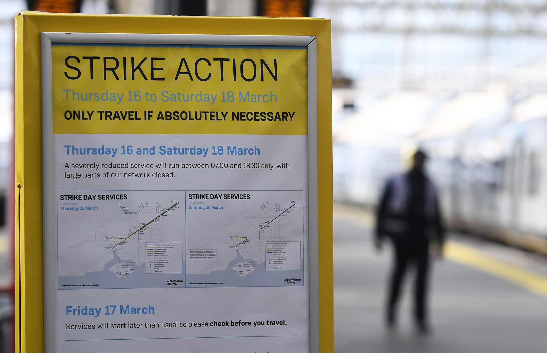 UK public sector employees announce new strikes for May and June