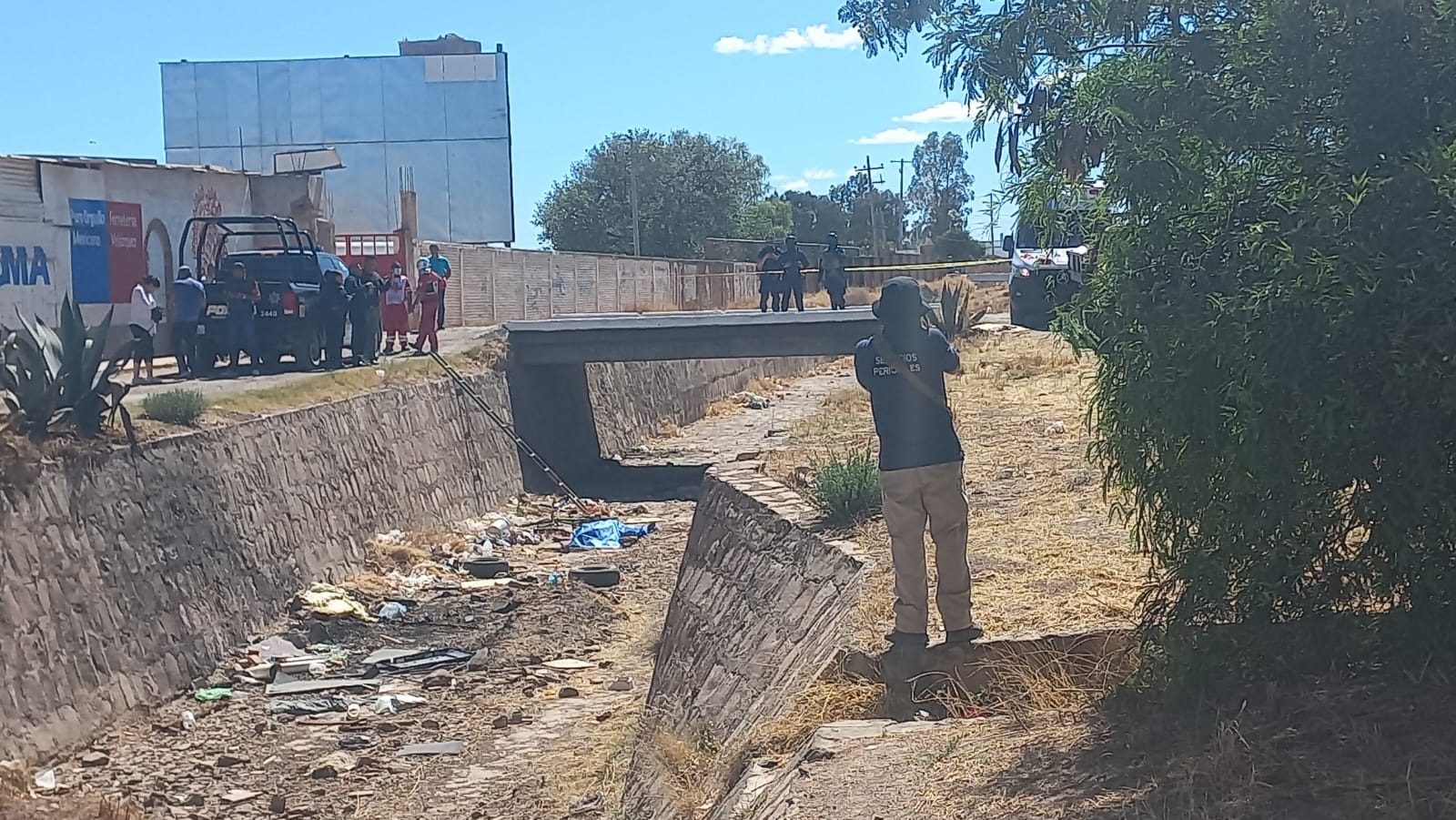 Identifican a ciclista que falleció al caer a canal en bulevar José María Patoni Identifican a ciclista que falleció al caer a canal en bulevar José María Patoni