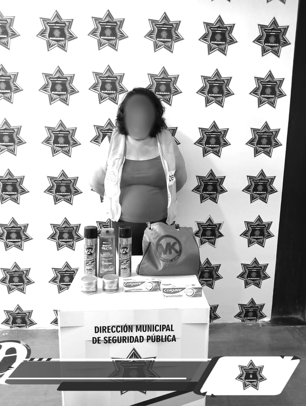 Mujer Fue Detenida Por Robo A Farmacia