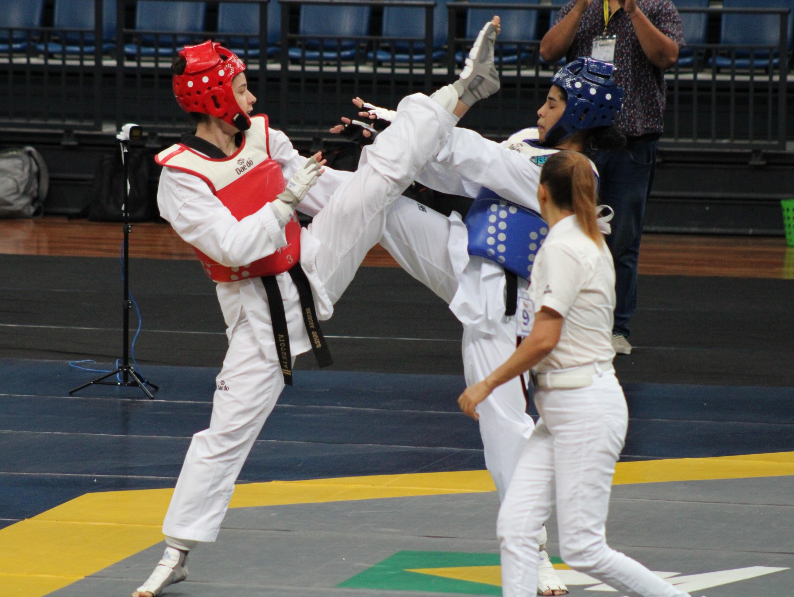 Brandon Plaza y Leslie Soltero concluyen participación en Mundial de