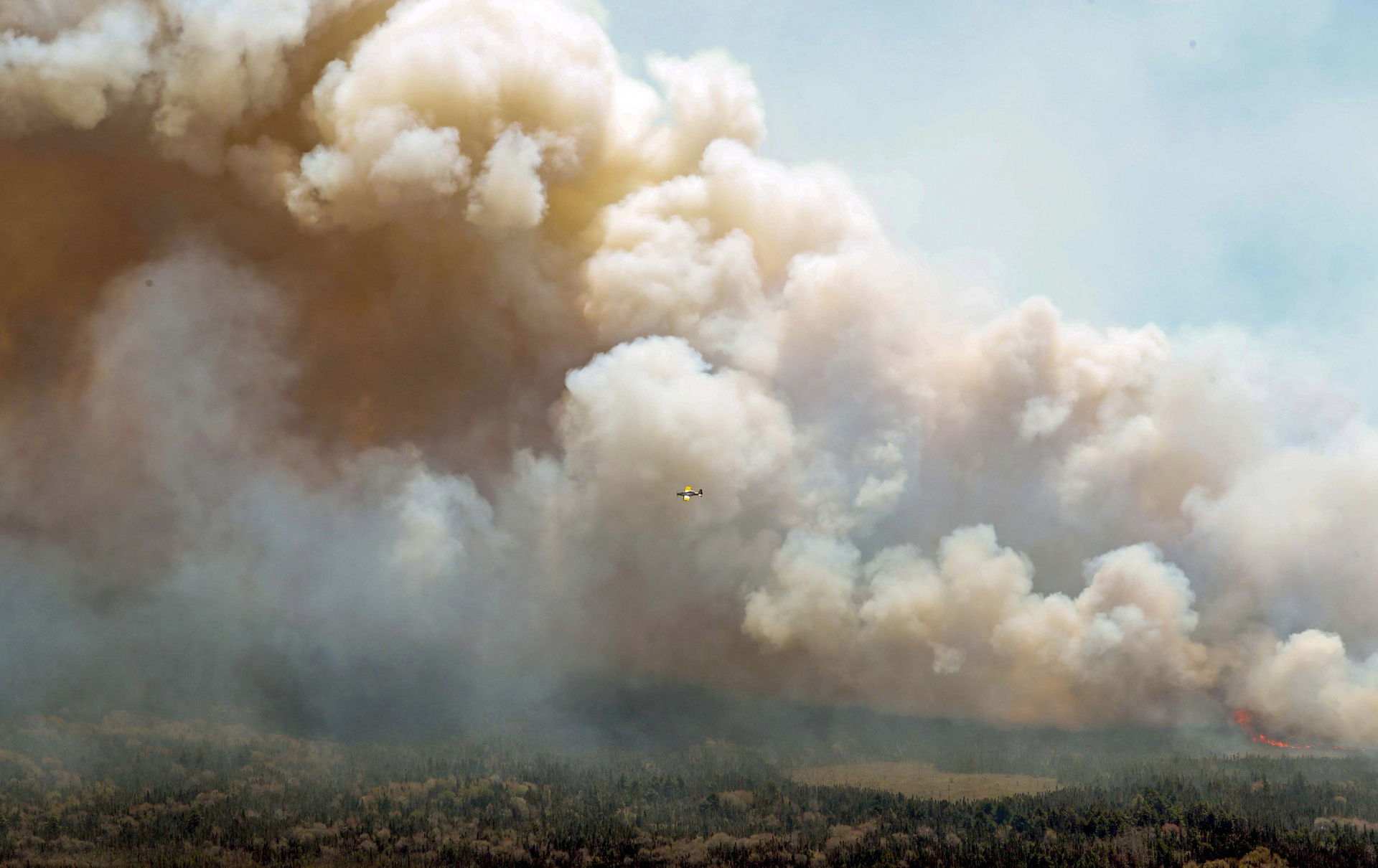 Biden offers support for Trudeau against wildfires