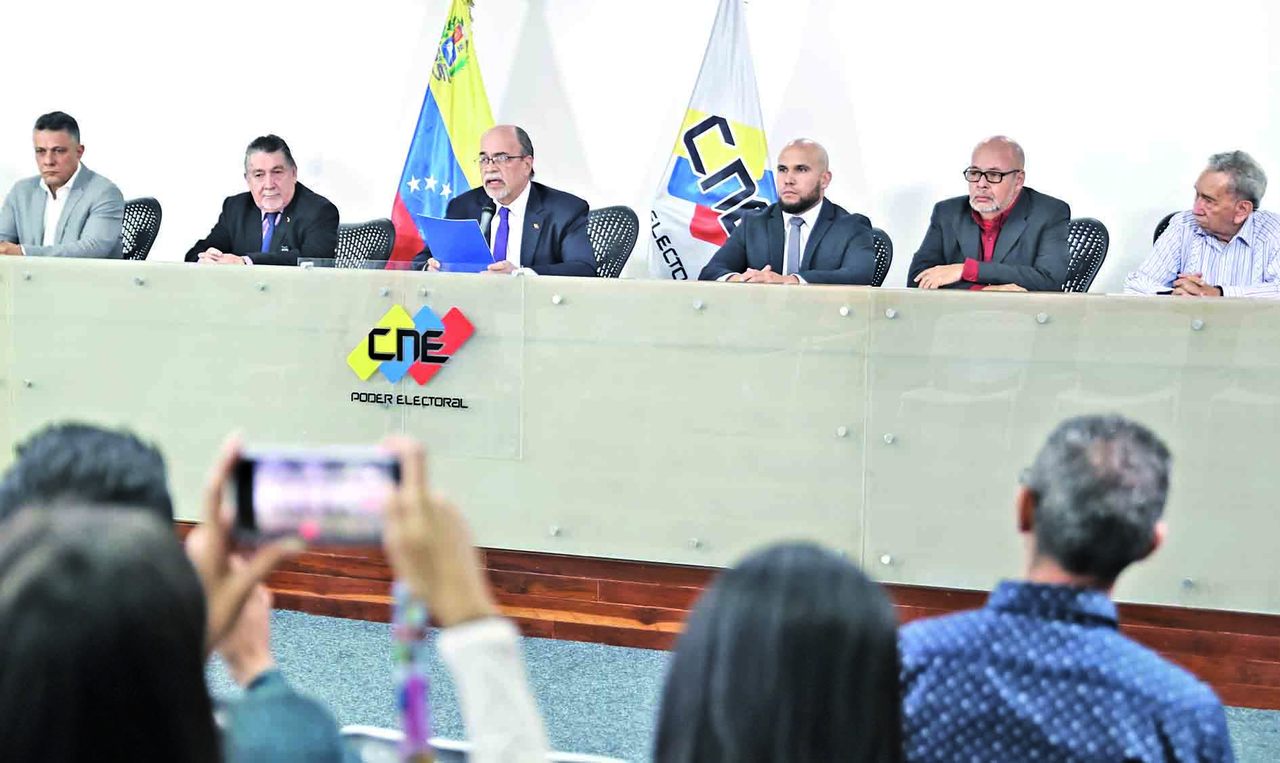 Casi 25 mil venezolanos actualizan datos para votar