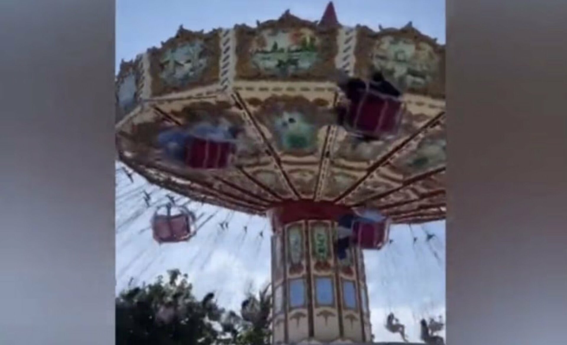 VIDEO: Mujer sale proyectada de juego mecánico en parque de Brasil