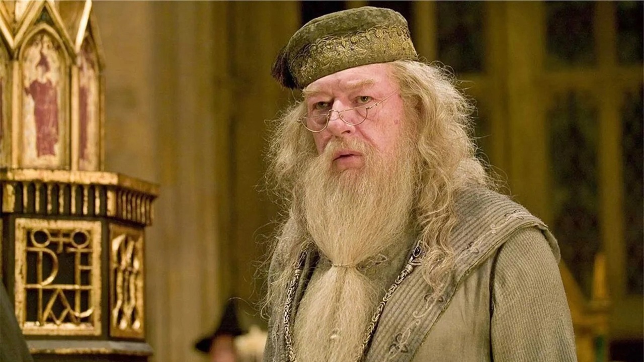 ‘Harry Potter’ actor Dumbledore dies