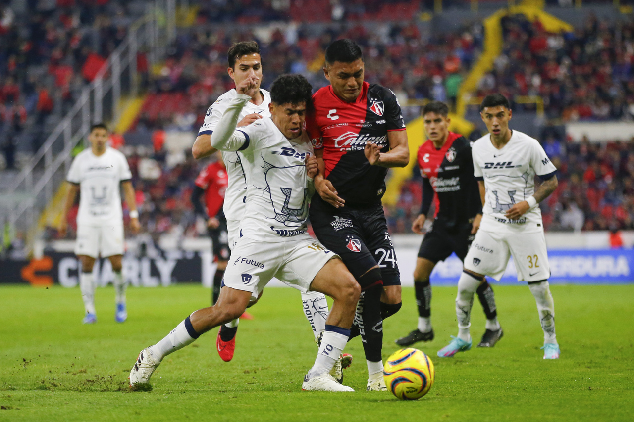 Atlas y Pumas reparten puntos