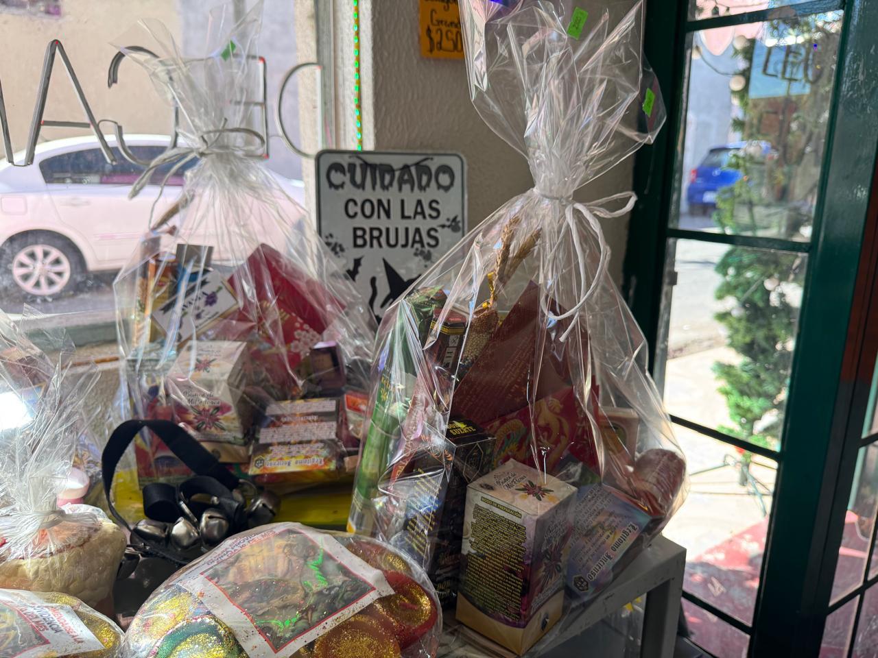 Presencia. Los amuletos no solo están presentes en la madrugada de año nuevo sino que deben tenerse a lo largo del 2025.