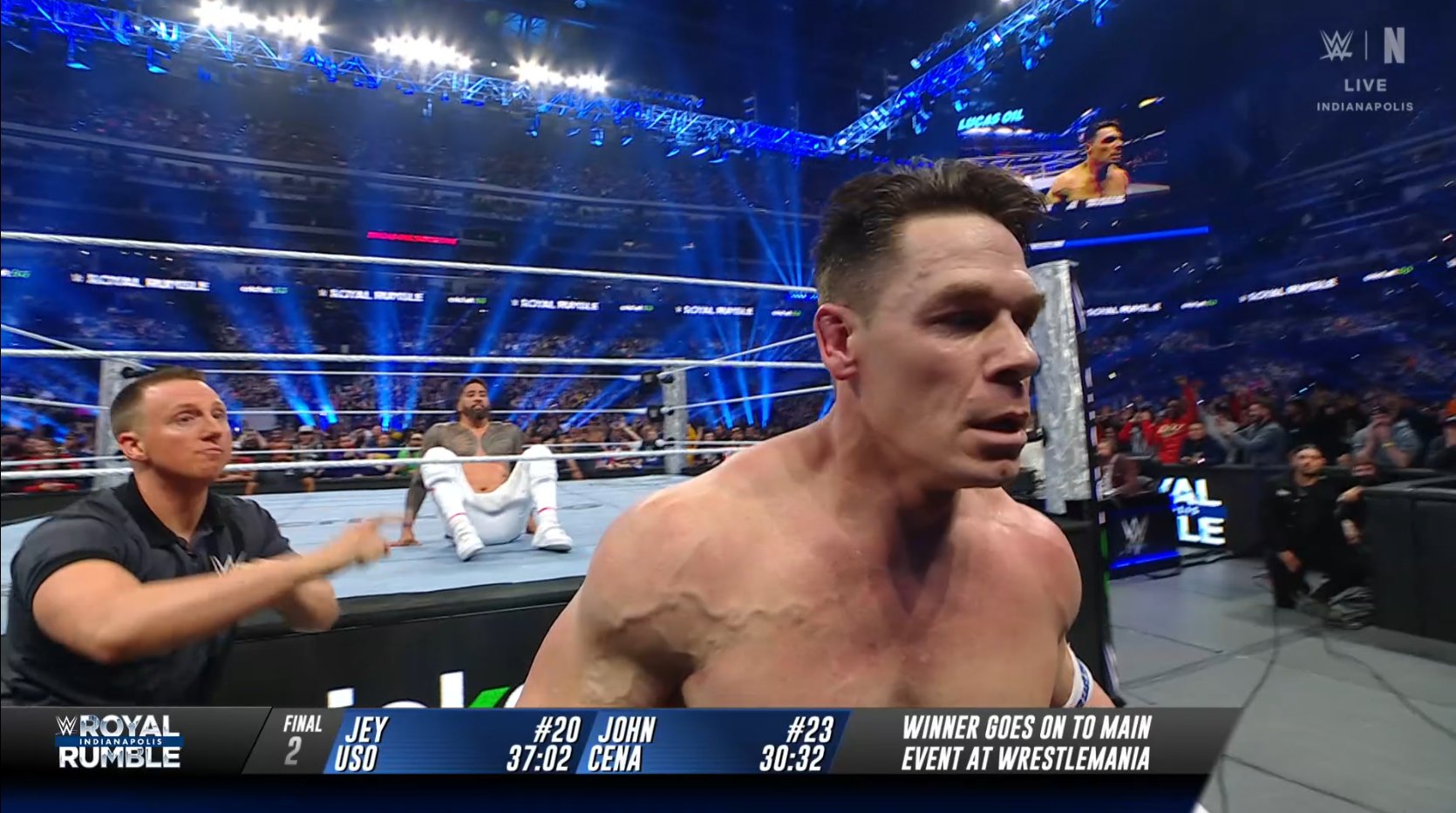 Así fue el momento de la eliminación de John Cena, mostrándose totalmente sorprendido.