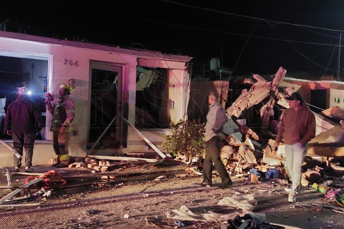 Así lucía una de las viviendas afectadas horas después de la explosión. | Fotografía: Saúl Maldonado.