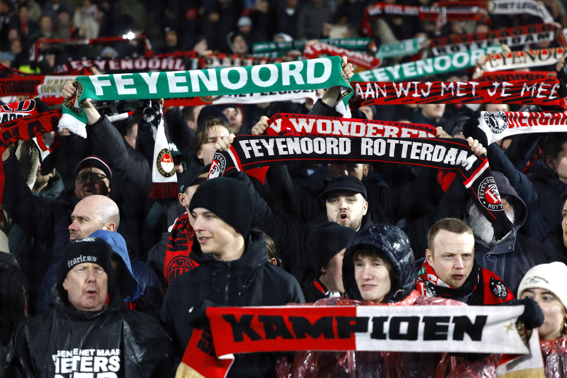 En un partido muy apretado, fue el Feyenoord el que conquistó la primera batalla.