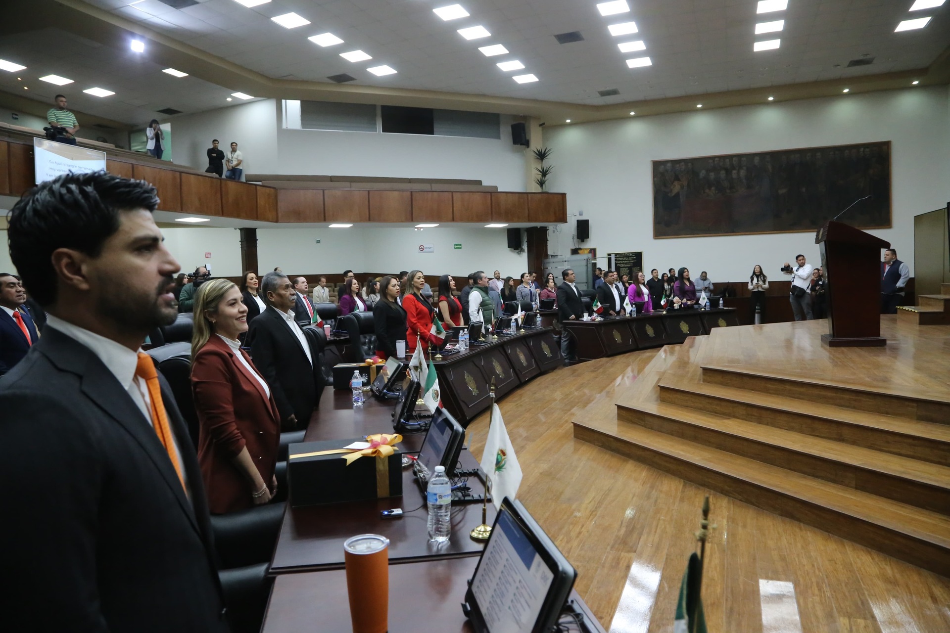 Buscan garantizar pronto pago a proveedores del Gobierno de Durango
