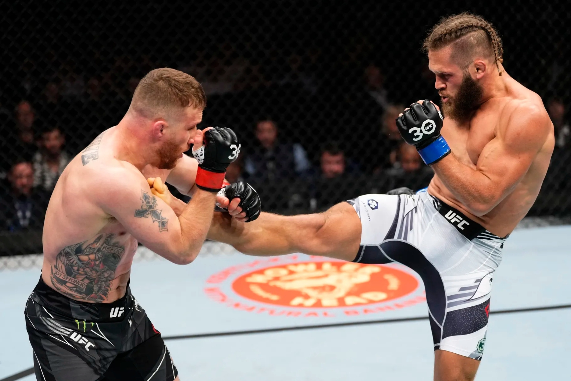 Gaethje y Fiziev dieron un combatazo en toda regla en 286, siendo una de las contiendas infravaloradas de la velada.