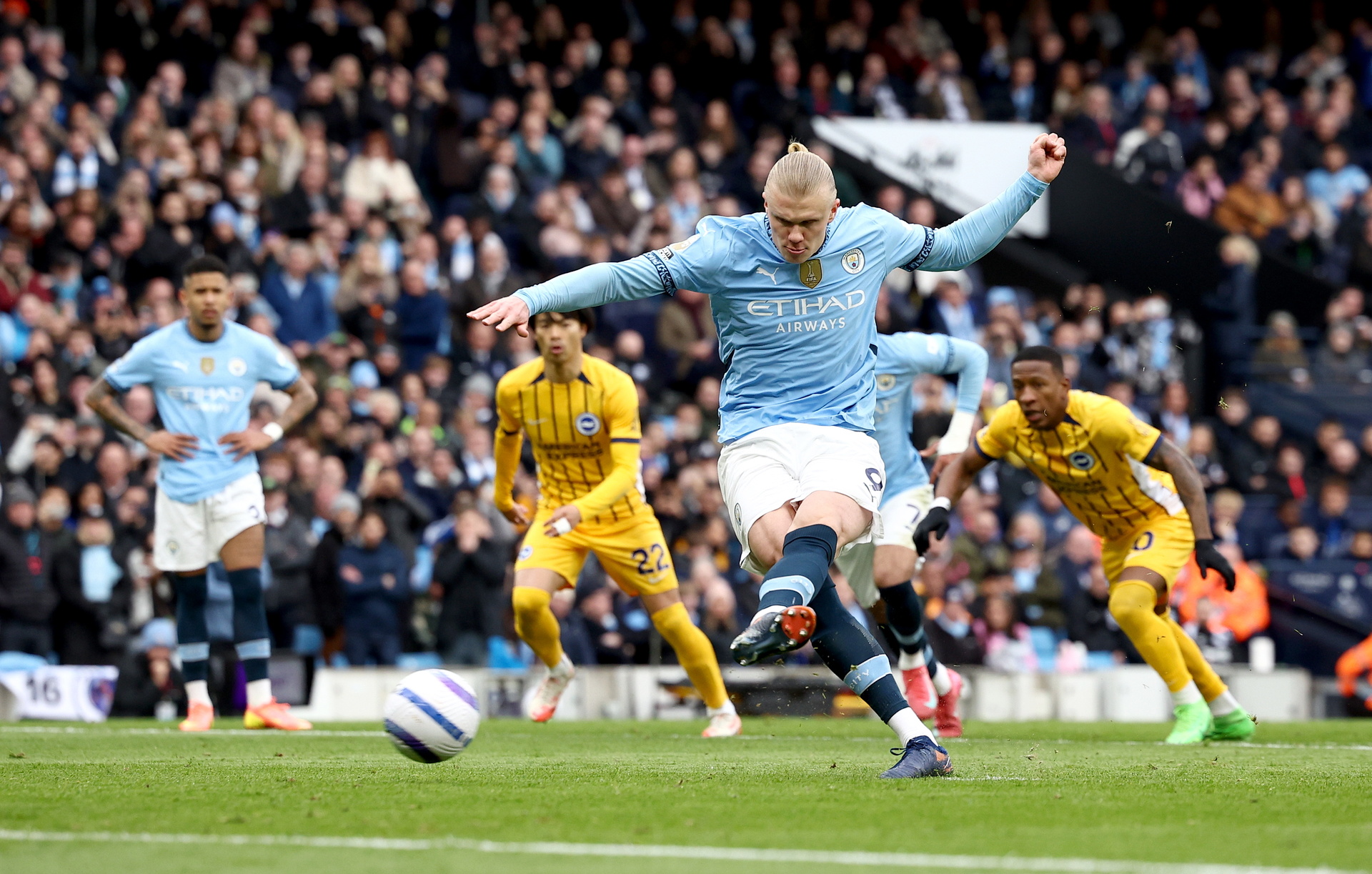 Erling Haaland logró adelantar a los Sky Blues en su partido ante el Brighton & Hove Albion.