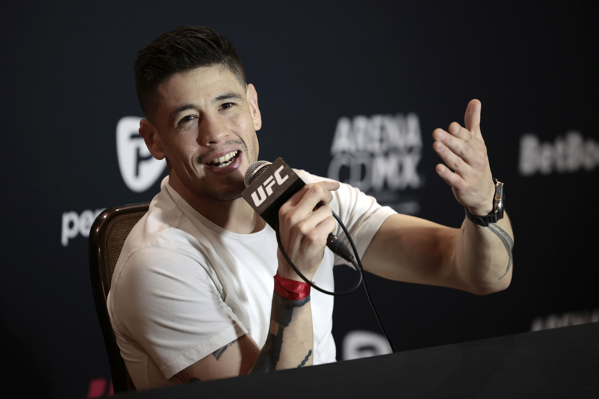 Brandon Moreno, quien ya sabe lo que es ser campeón máximo en esta empresa, será la atracción principal de la noche.