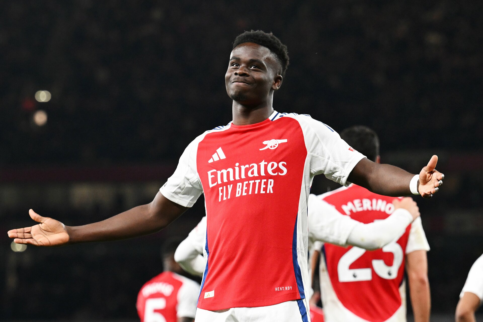 Con un gol anotado a los 6 minutos de haber ingresado a la cancha, Bukayo Saka puso el 2-0 definitivo del partido.