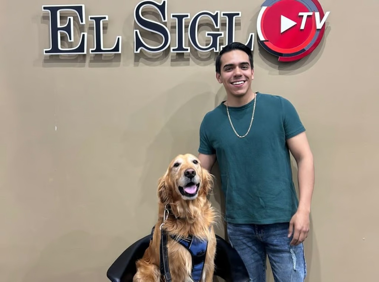 Chava Frayre en muchas ocasiones ha colaborado con organizaciones y fundaciones que buscan el bienestar de los amigos peludos.