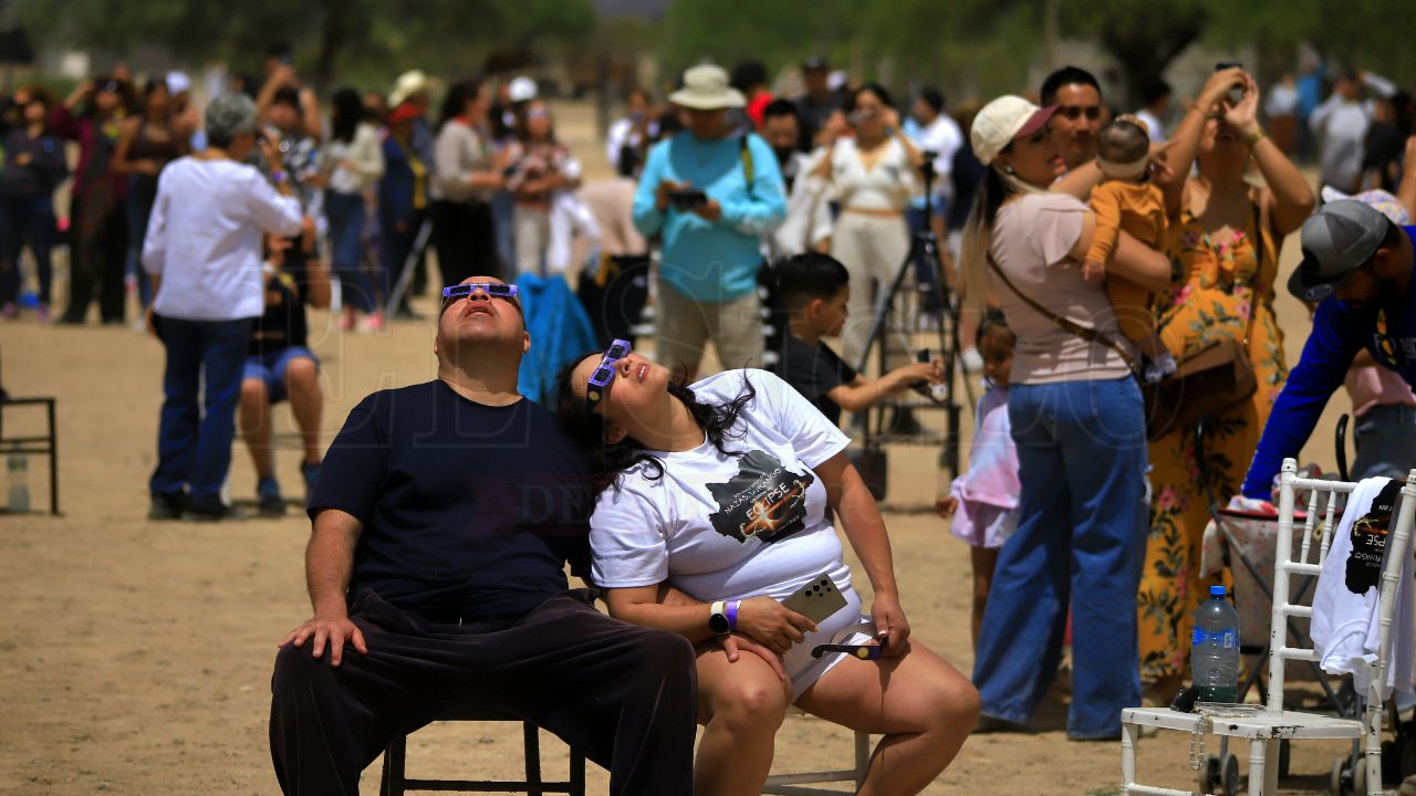 Duranguenses disfrutaron del eclipse.