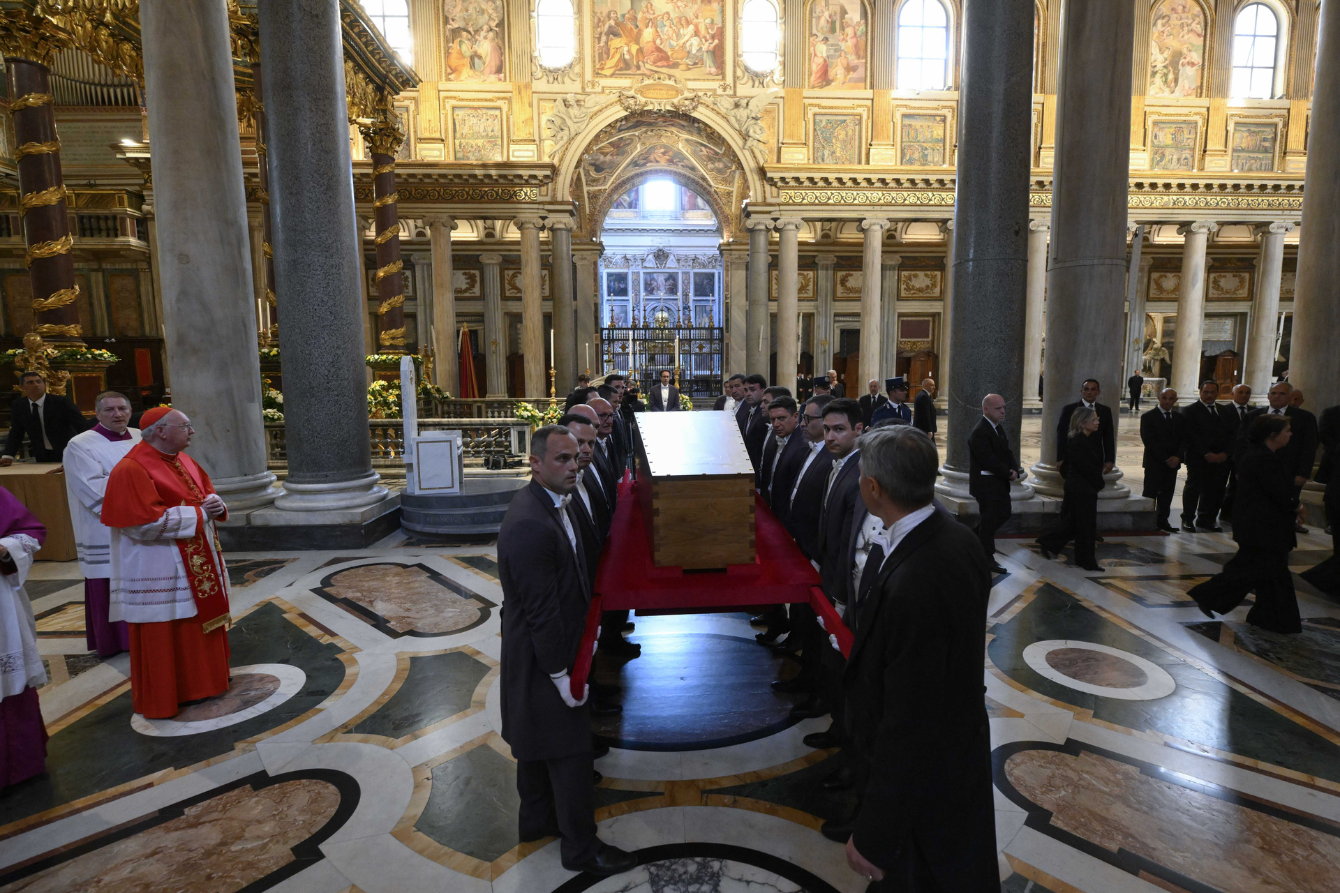 Así despidió la Santa Iglesia Católica al Papa Francisco, para su posterior entierro.