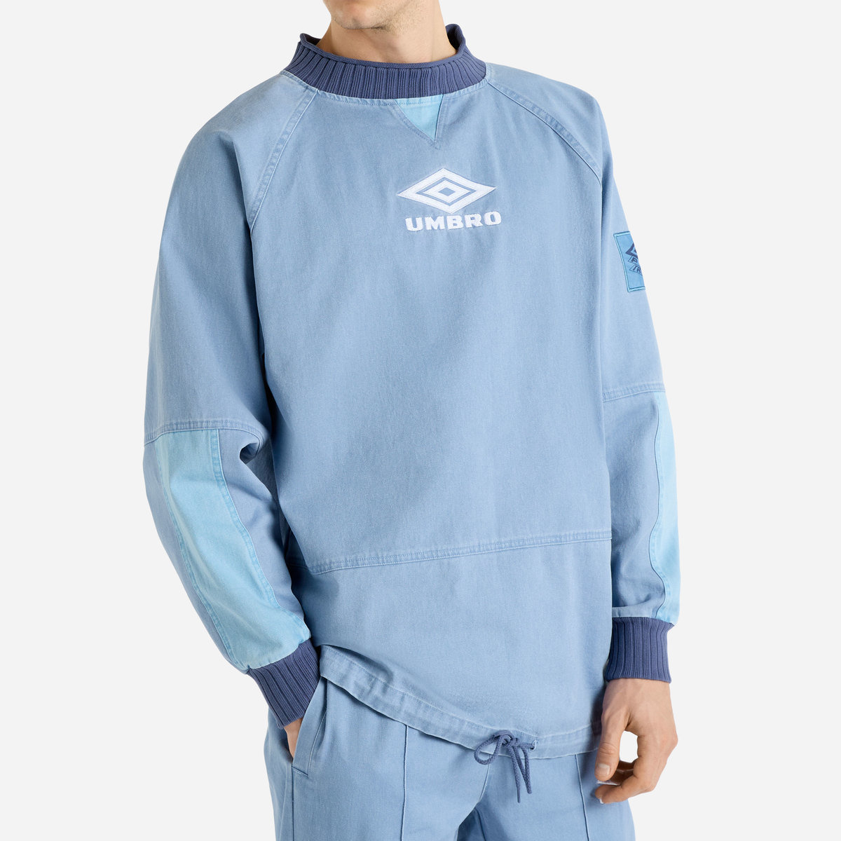 El modelo Drill Top, igual al que usase Liam Gallagher en Maine Road 1996, vuelve al mercado.