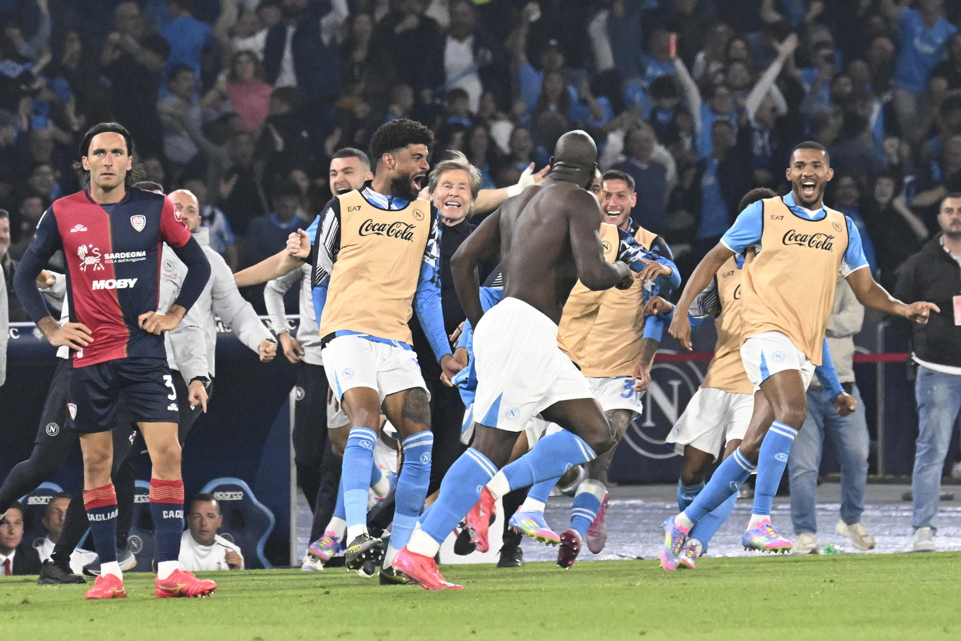 Romelu Lukaku apareció y logró firmar el segundo tanto del partido, consolidando el Scudetto napolitano.