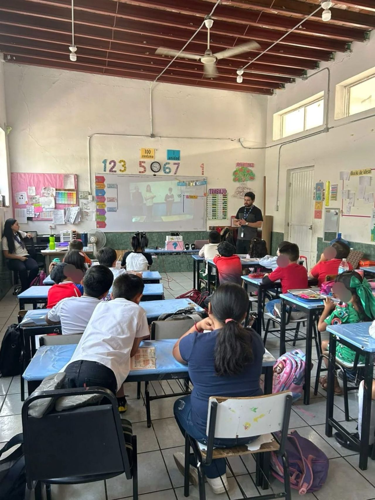
Interés. Los menores han mostrado bastante interés por aprender más acerca de sus derechos y responsabilidades.