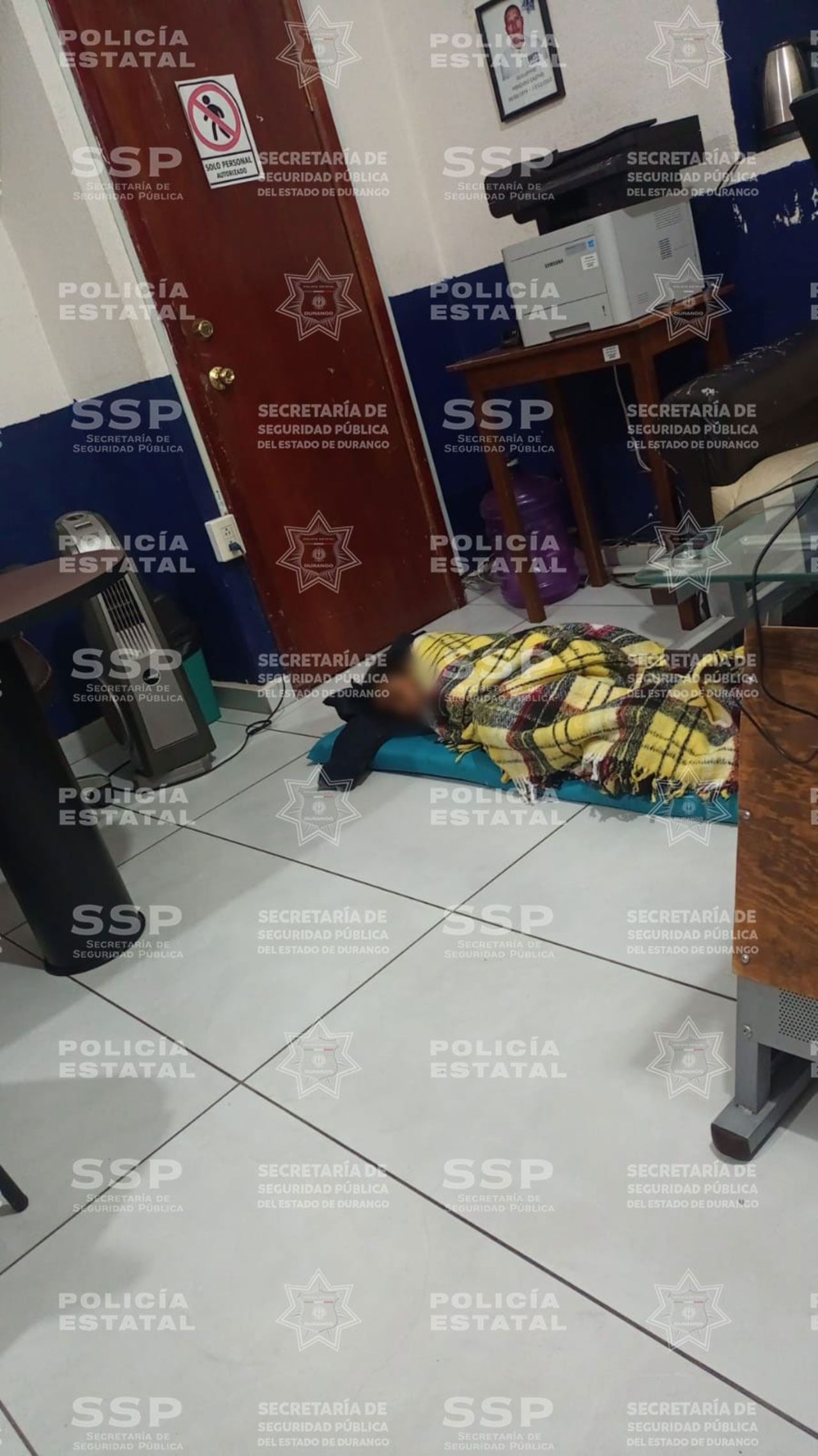 Procedimiento. El infante estuvo en las instalaciones de la corporación hasta que sus padres fueron localizados, a la mañana siguiente.