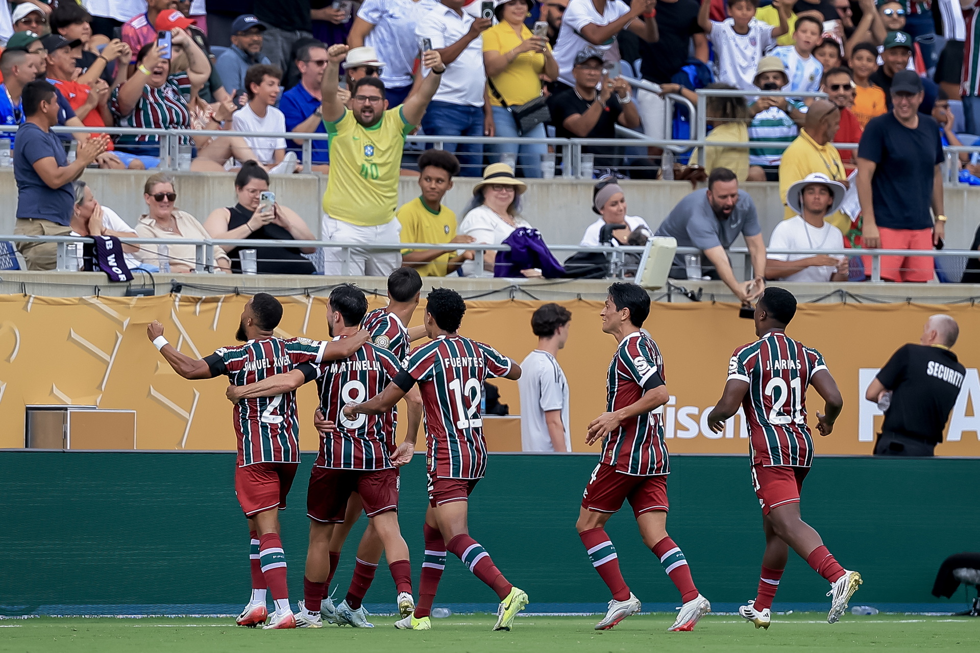 Con autoridad y mostrando un buen despliegue, Matheus Martinelli abrió el marcador que consolidó como ganador al conjunto brasileño.