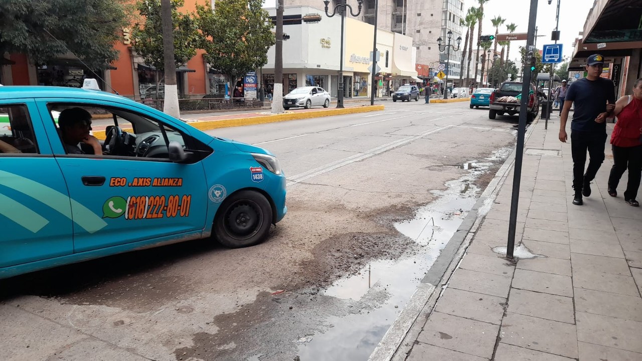 Avenida 20 de Noviembre, casi esquina con Patoni, en la Zona Centro.
