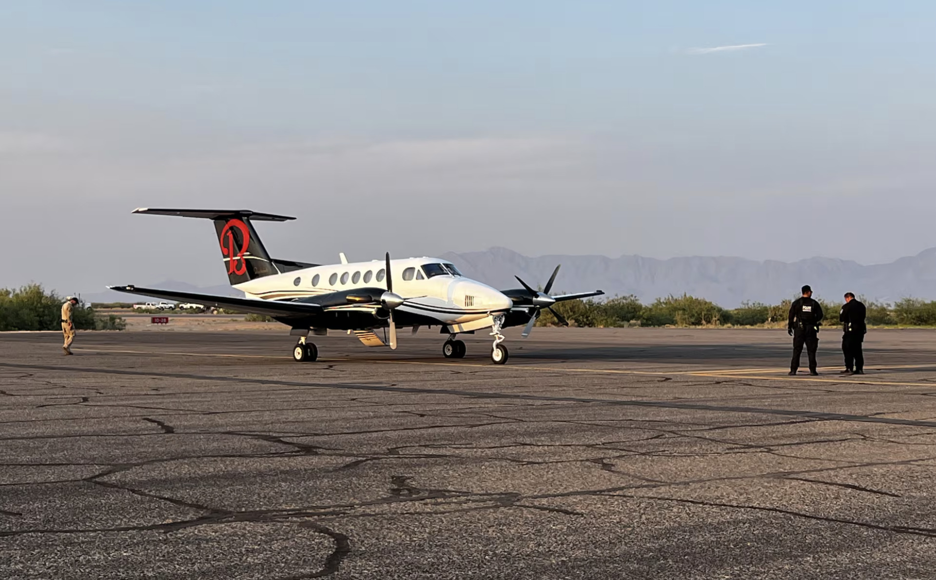 Esta es el avión donde viajaban 'El Mayo' y Joaquín Guzmán López. 