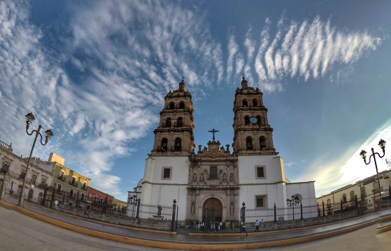 Catedral. La Catedral Basílica Menor, destaca dentro de los elementos de Camino Real Tierra Adentro.




