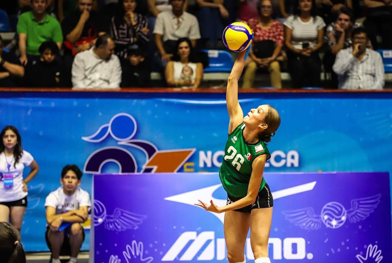 Orgullo. Poco a poco Michelle Lizárraga va ganándose un lugar en la selección mayor.
