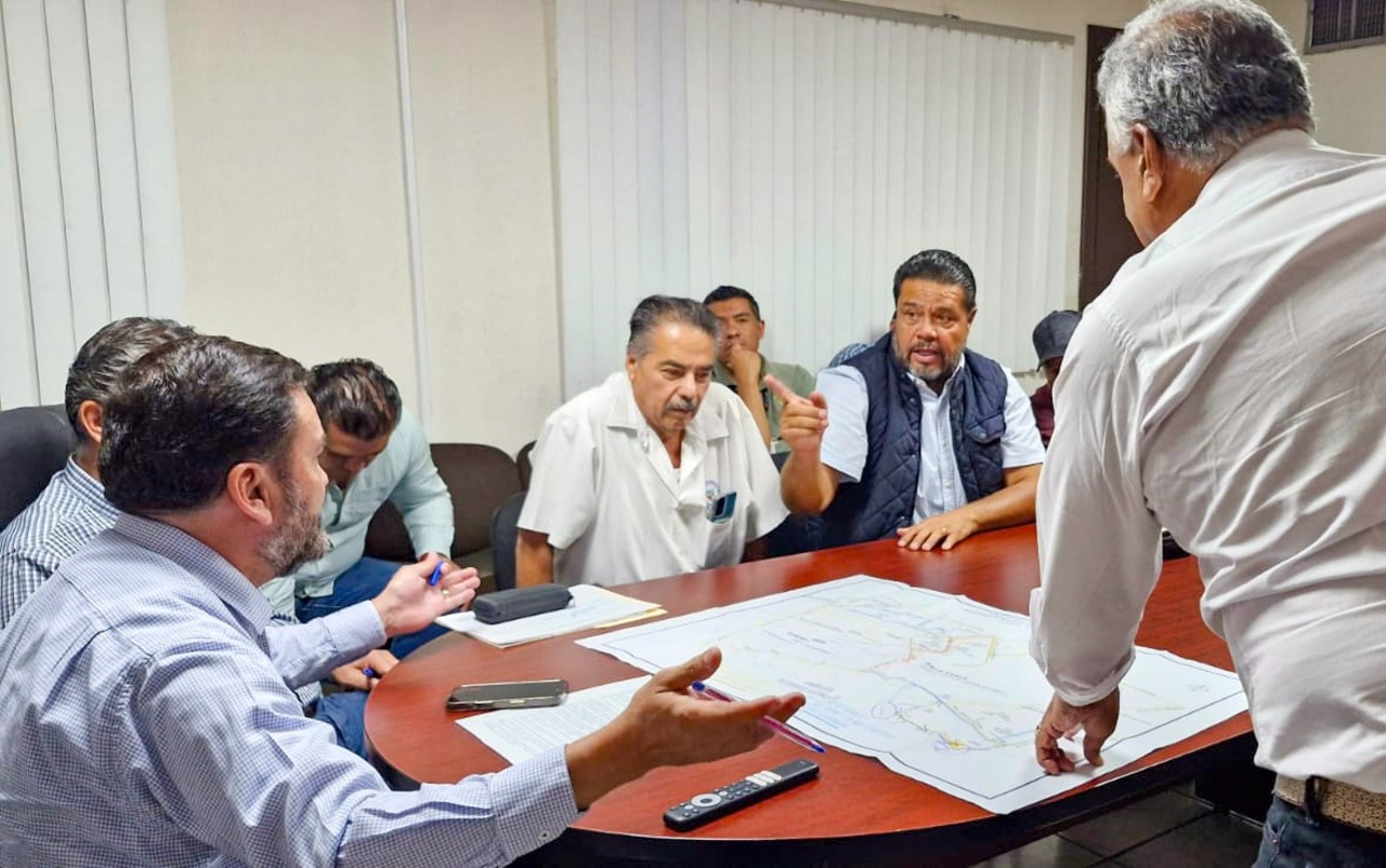 Transportistas de la CTM y la Alianza se manifiestan por la invasión de ...