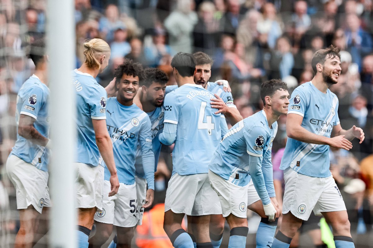 Con la confianza a tope, Erling Haaland y compañía lograron sellar una goleada contundente en contra de los Clarets, quienes poco o nada pudieron hacer.