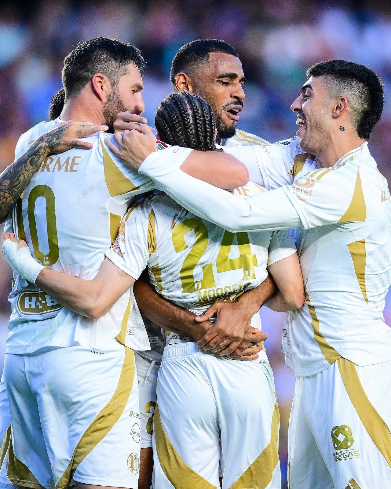 Consecutivos. Tigres ligó victorias al vencer de visita a Querétaro con goles de Brunetta y Flores.