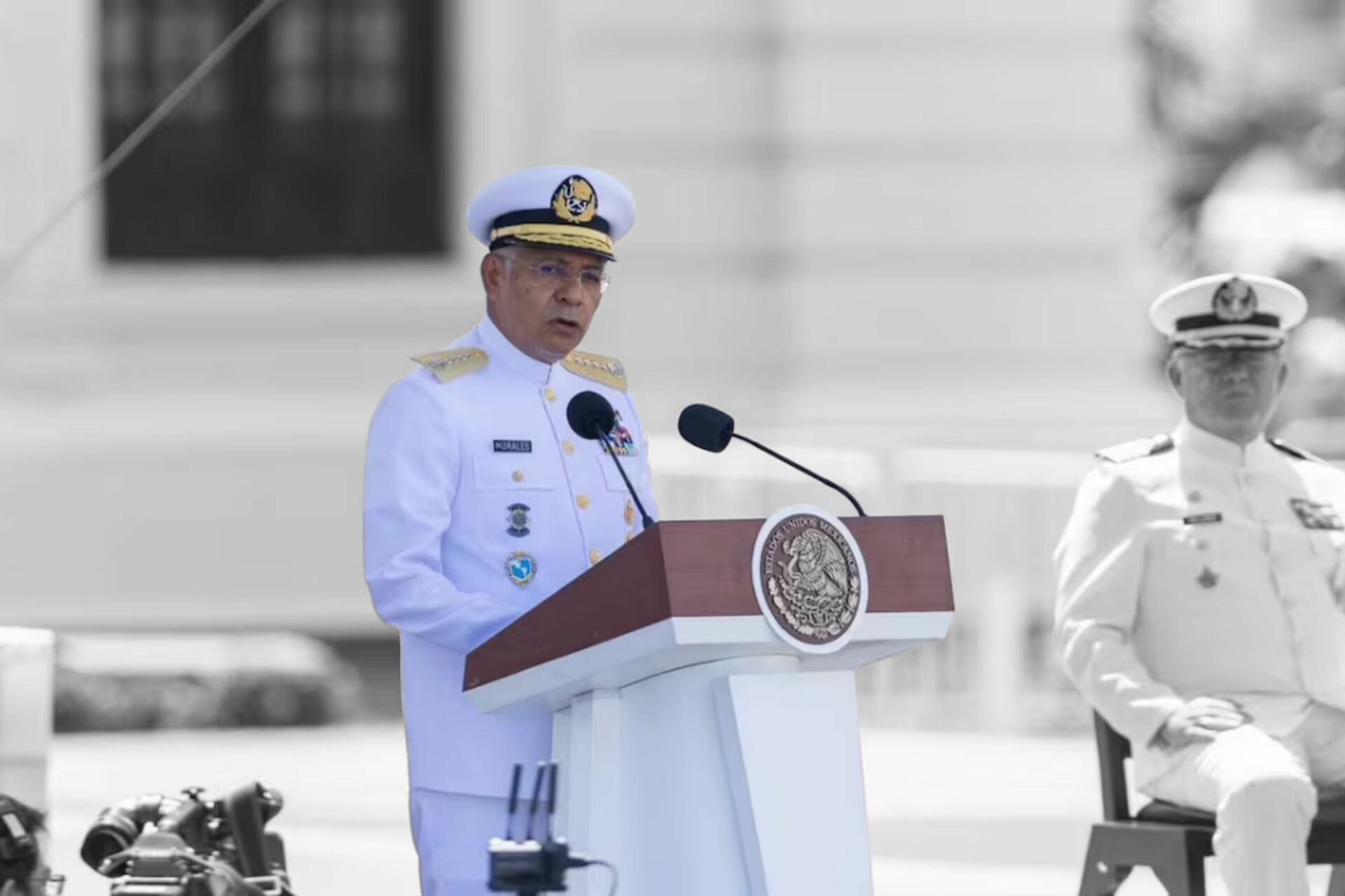 Armada de México se transforma ante la adversidad, afirma titular de Marina
