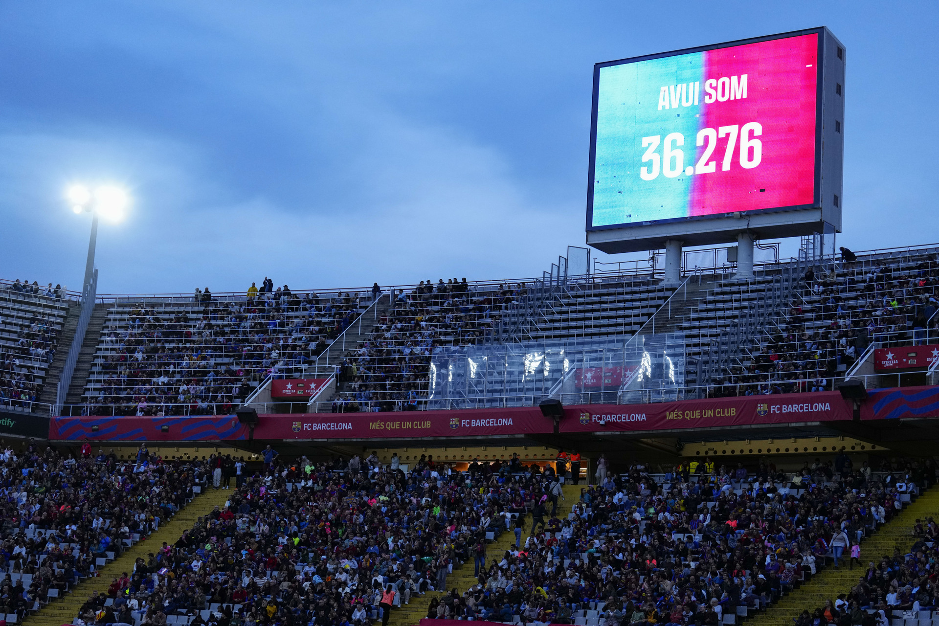 36,276 almas se juntaron en el Lluís Companys para presenciar una jornada histórica.