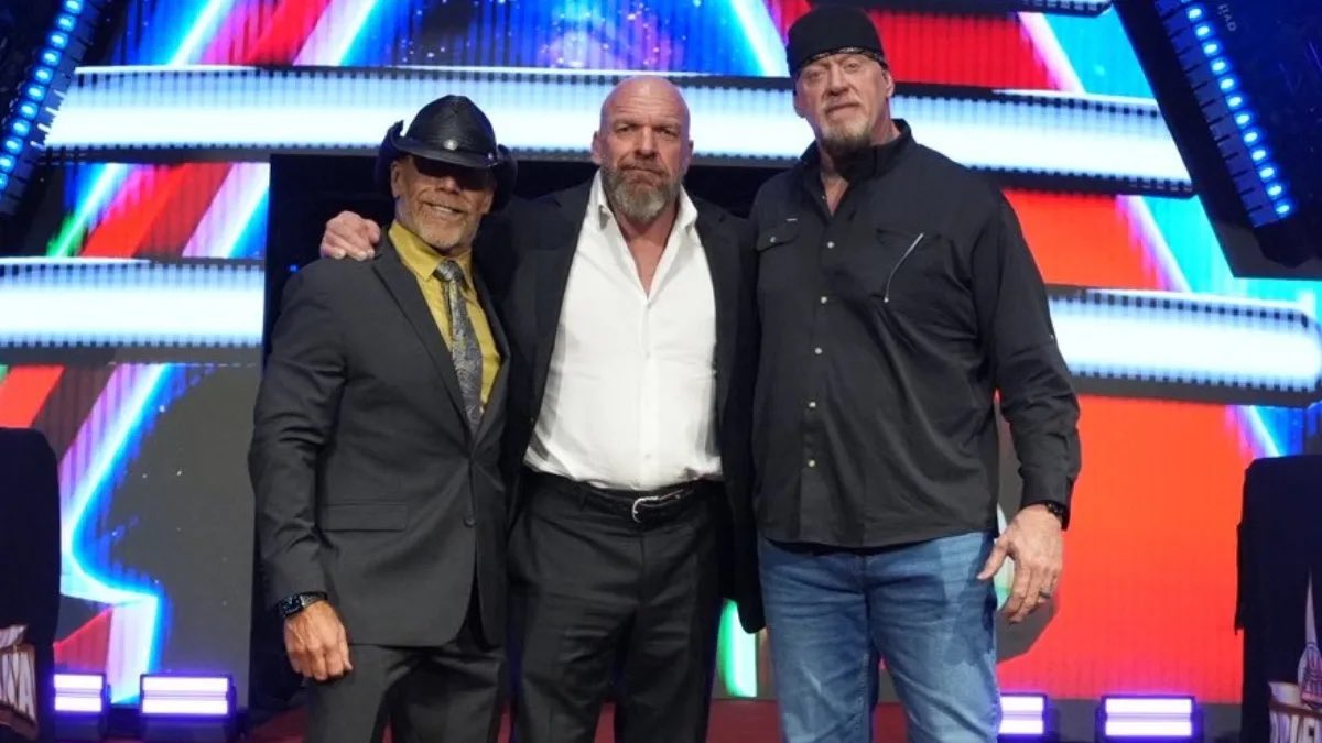 Tras la compra de AAA, Undertaker se ha convertido en uno de los principales bookers de la Tres Veces Estelar.