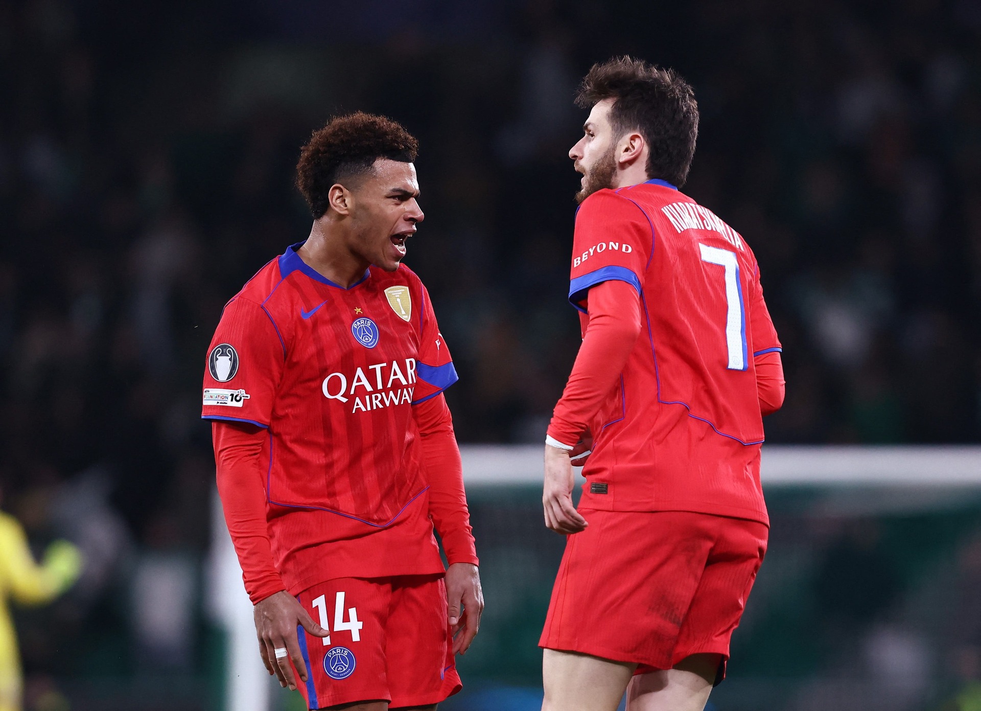 El PSG necesita vencer al Newcastle para asegurar su lugar entre los ocho mejores y evitar el repechaje, pues un empate o derrota lo dejaría dependiendo de múltiples resultados ajenos.
