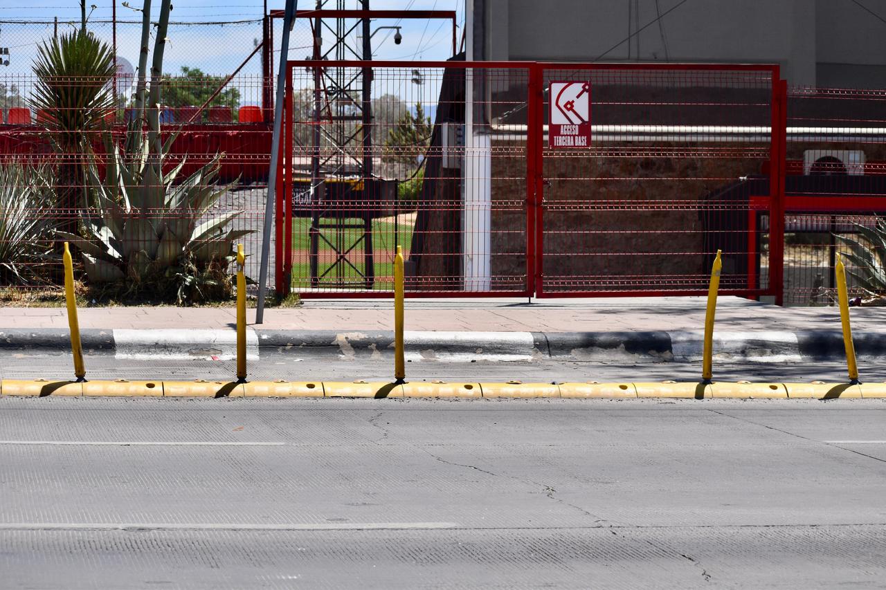 Sin respuesta. Las autoridades no reponen la infraestructura a pesar de cobrar el material destruido.
