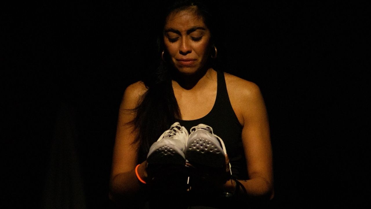 '¿Puede un fantasma tener mi voz?' regresó al Teatro Victoria como más que un monólogo