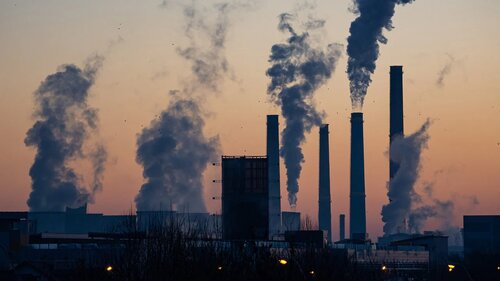 La contaminación atmosférica causa estrés y depresión, y eleva las muertes por cardiopatía
