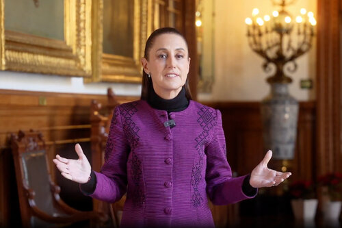 Sheinbaum desea feliz Año Nuevo y promete dedicarse 'en cuerpo y alma' al país